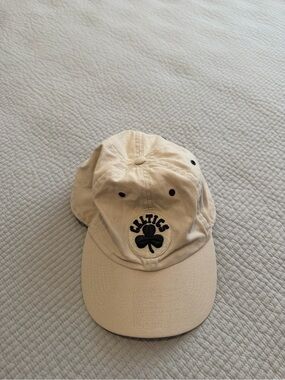Celtics Embroidered Clover Baseball Cap - Cream